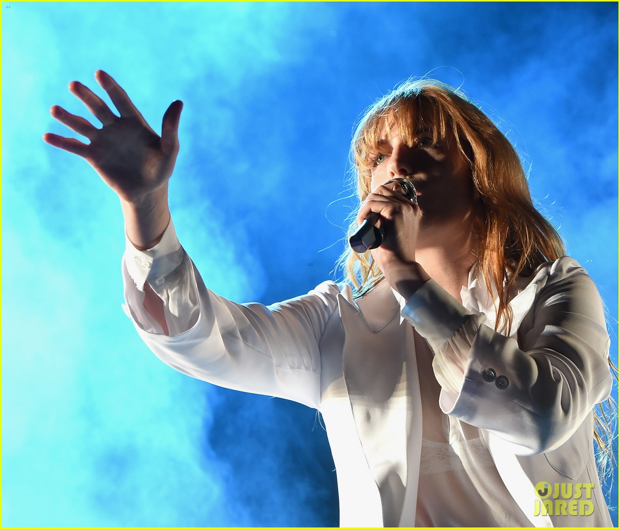florence the machine premieres ship to wreck music video 103345807