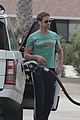 gerard butler shows off muscles in tight t shirt 07