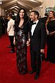 cher sparkles at met gala 2015 with marc jacobs 03