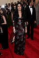 cher sparkles at met gala 2015 with marc jacobs 04
