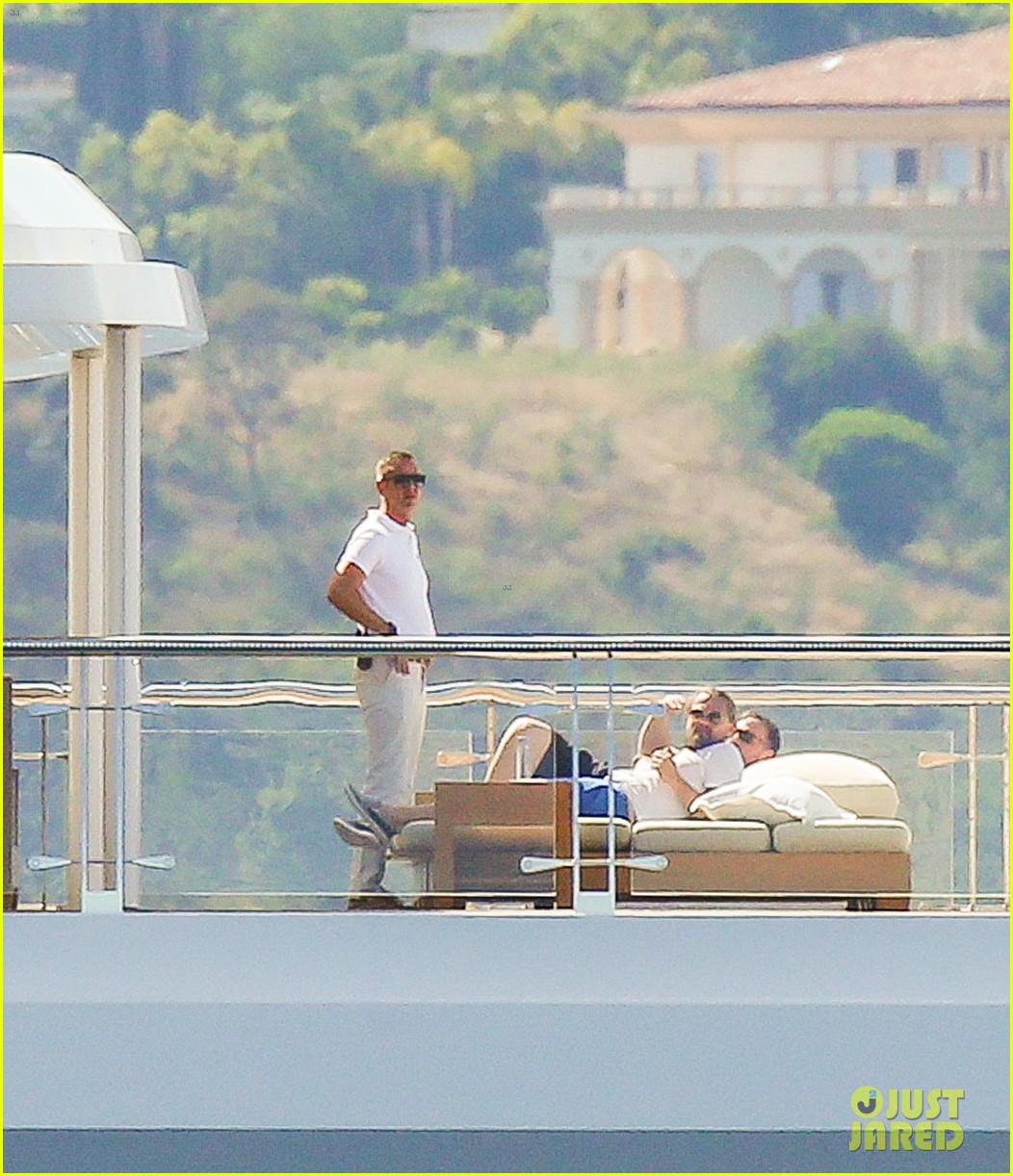 leonardo dicaprio spends another day on his yacht in cannes 123376266
