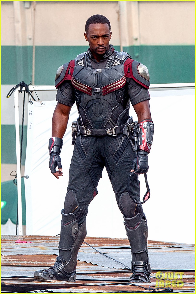 chris evans anthony mackie get to action captain america civil war 013370429