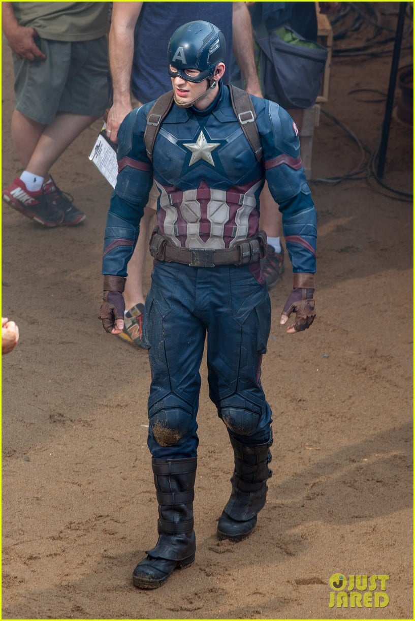 chris evans suits up for captain america 06