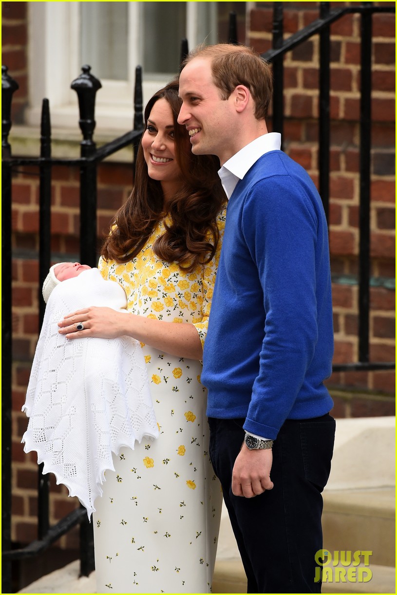 royal baby girl first appearance with kate middleton prince william 05