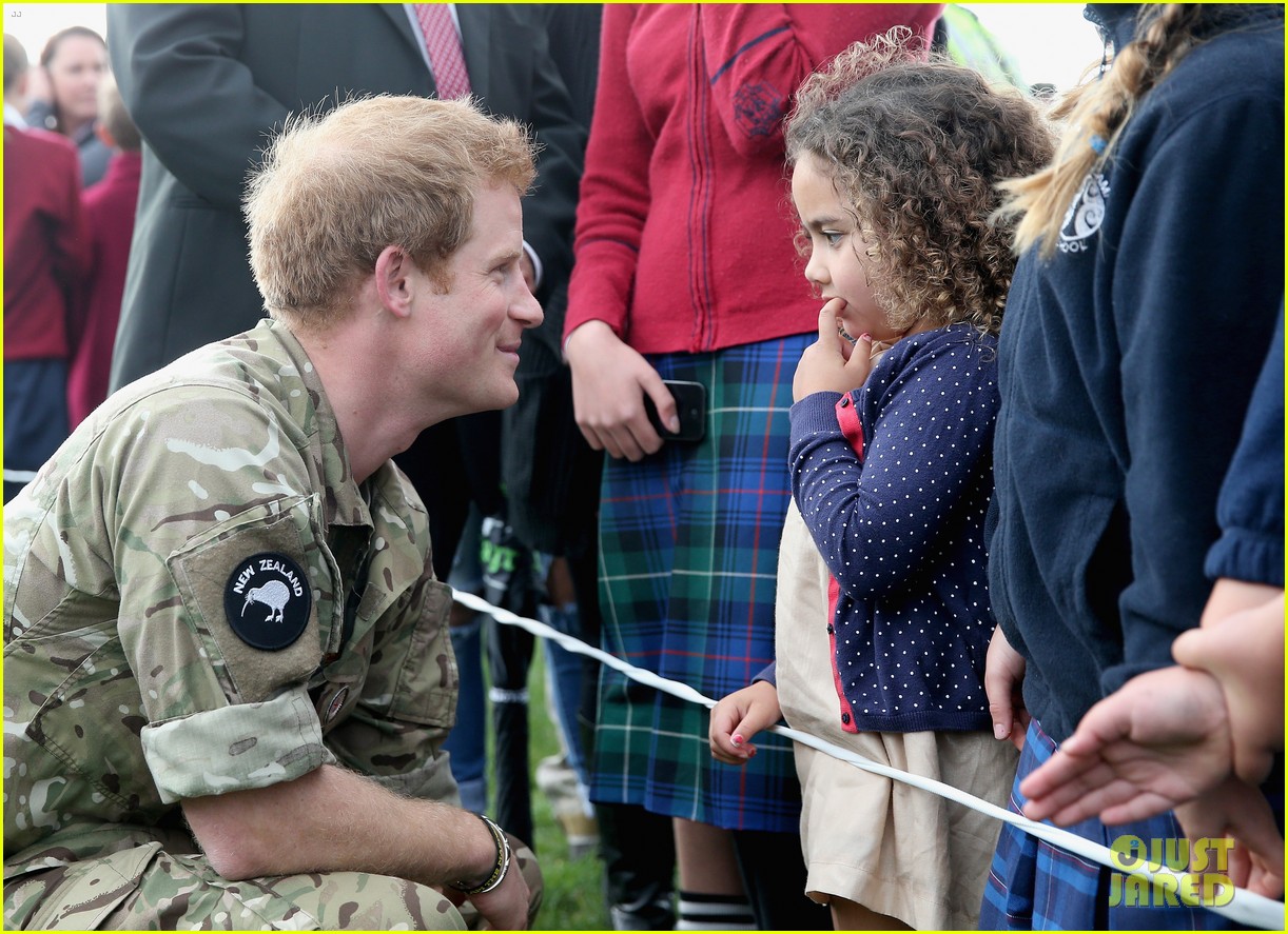 prince harry rocks uniform to play touch rugby 06