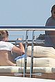 leonardo dicaprio shirtless yacht cannes 15