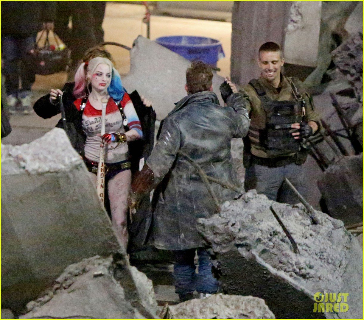 jared leto fights kisses margot robbie in suicide squad 083372357