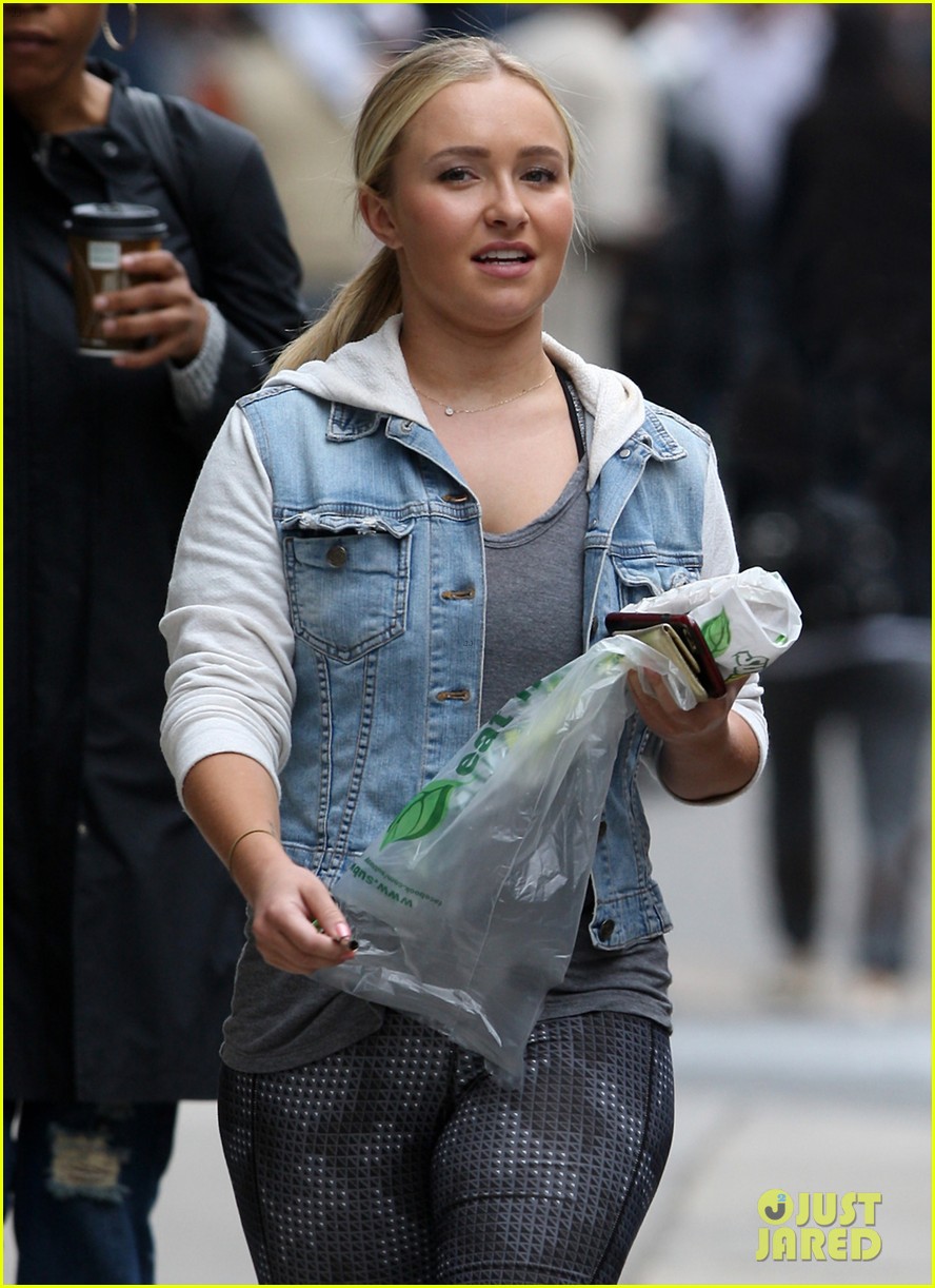 hayden panettiere reveals the nice thing a crew member did 043374823