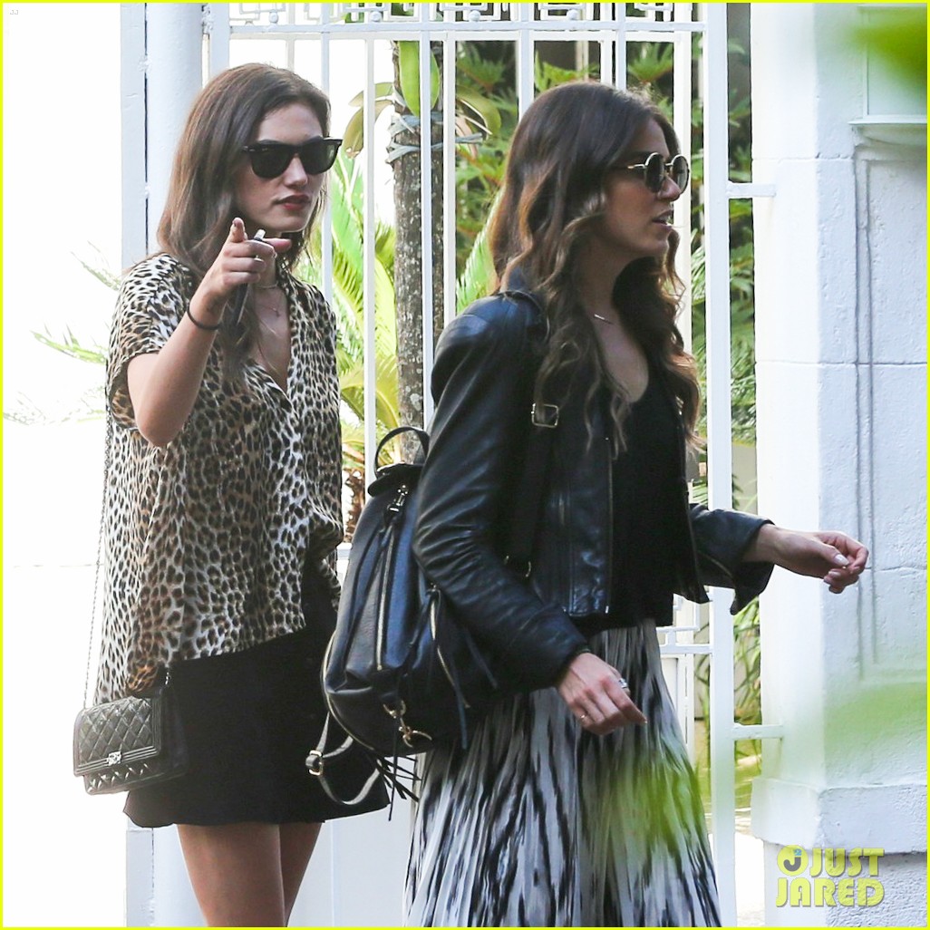 nikki reed phoebe tonkin have a girls day out in rio 043361030