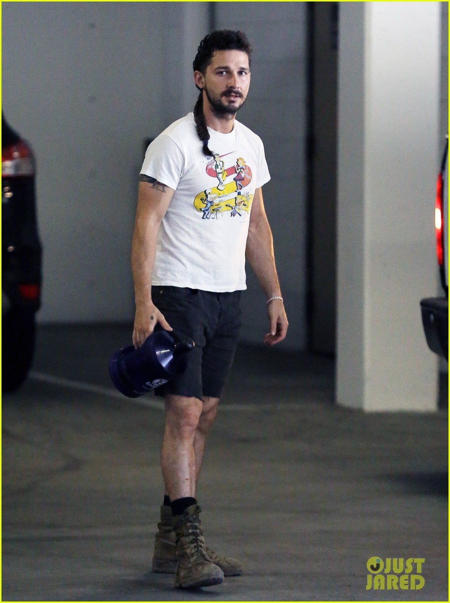 shia labeouf is still rocking his long rattail 073361894