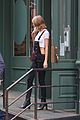 taylor swift wears crop top with overalls 06
