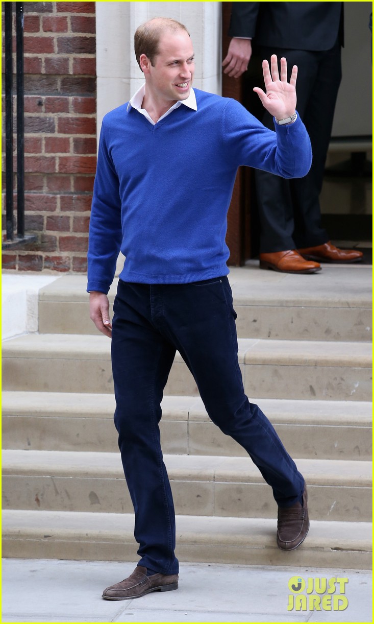 prince william steps out after baby daugher birth 05