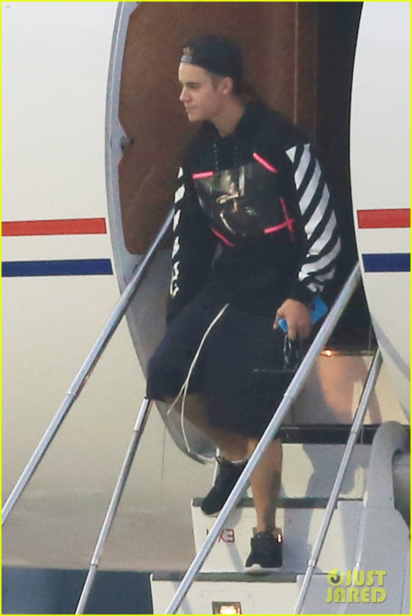 justin bieber travels down to sydney for hillsong church 123404171