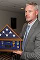 eric dane accepts navy medals earned by his father 02