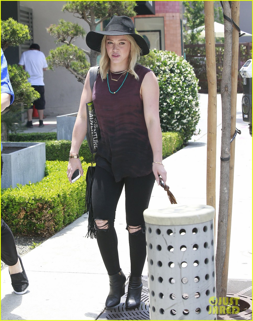 hilary duff lunch beverly hills 12