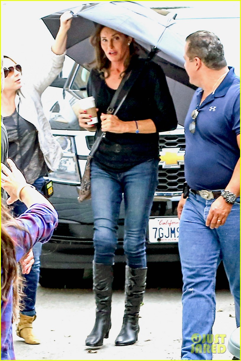 Caitlyn Jenner Makes First Public Appearance Since Transition: Photo ...