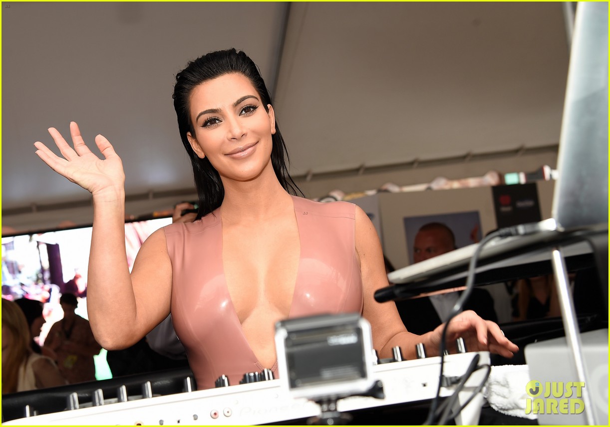 kim kardashian opens up on seeing caitlyn jenner first photos 10