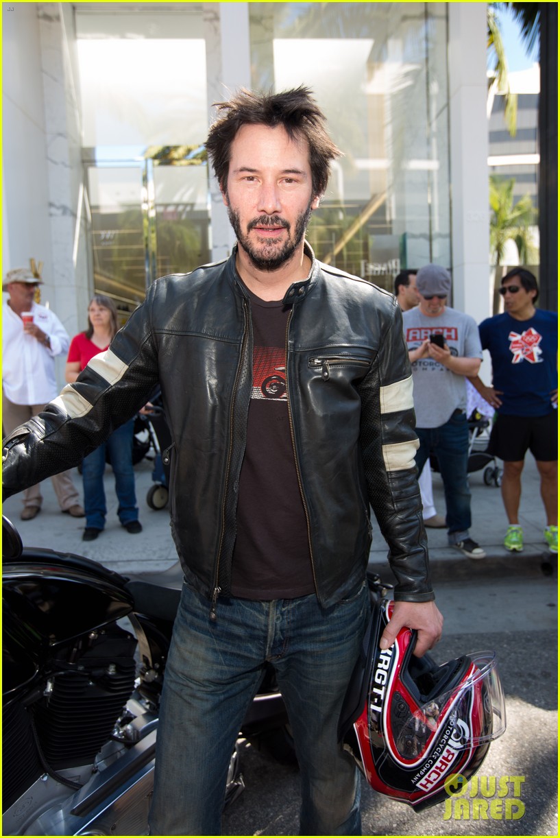 Keanu Reeves Gets Mistaken For Mark Wahlberg in 'Funny or Die' Video
