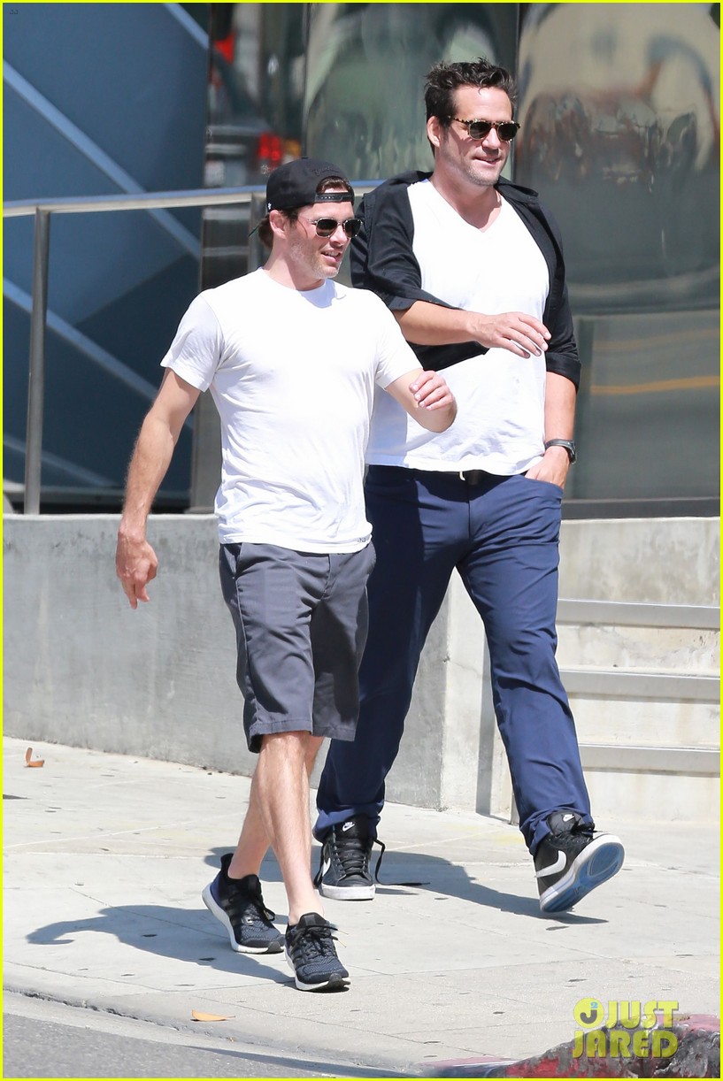 james marsden josh hopkins hang out two mystery ladies 123387246