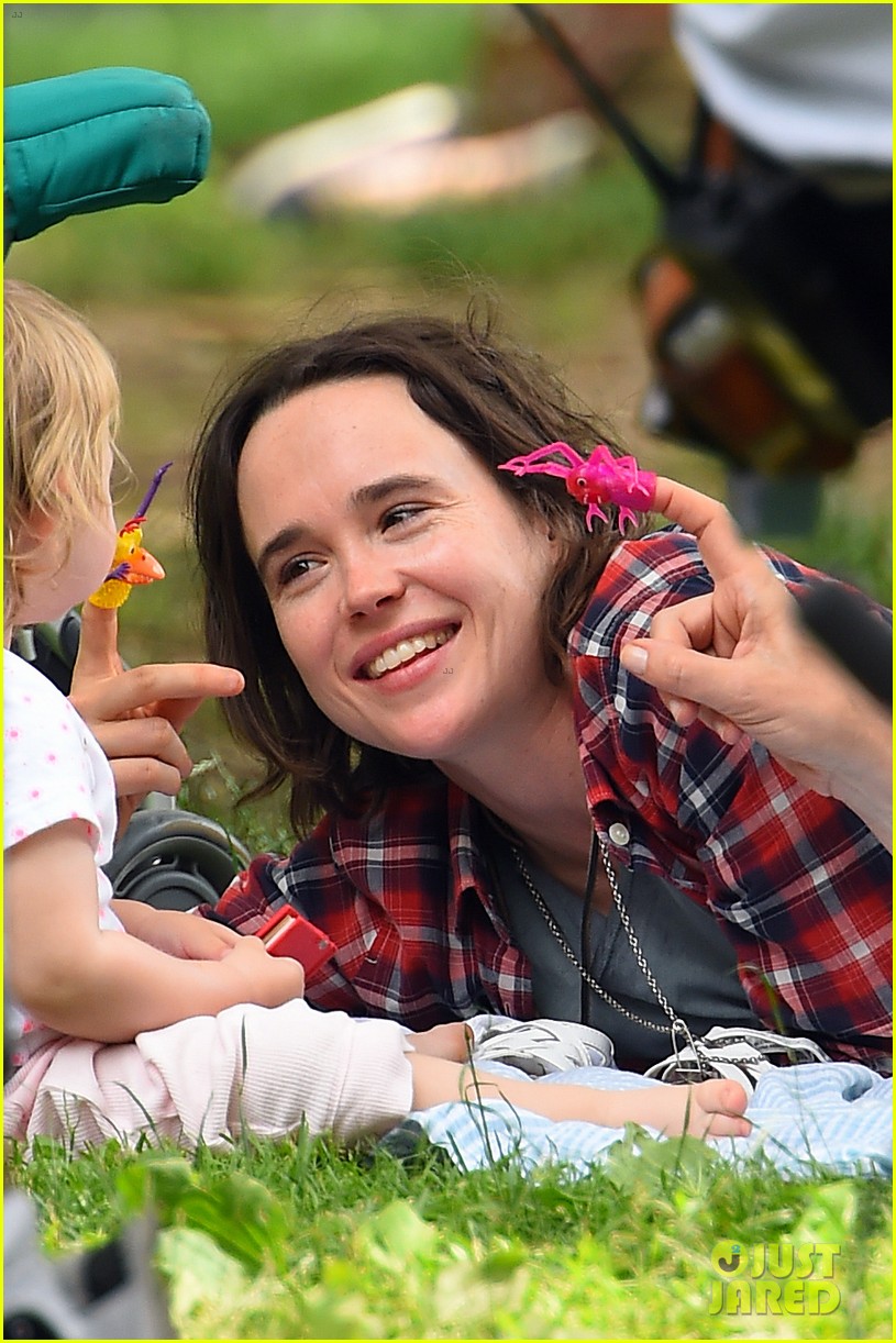 ellen page feels amazing playing gay character in freeheld 043397344