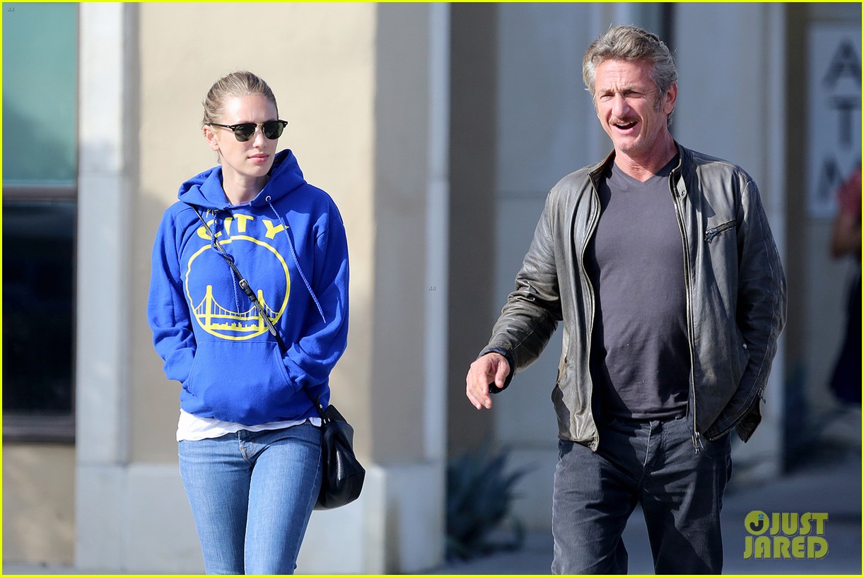 sean penn steps out on fathers day following charlize theron split 07