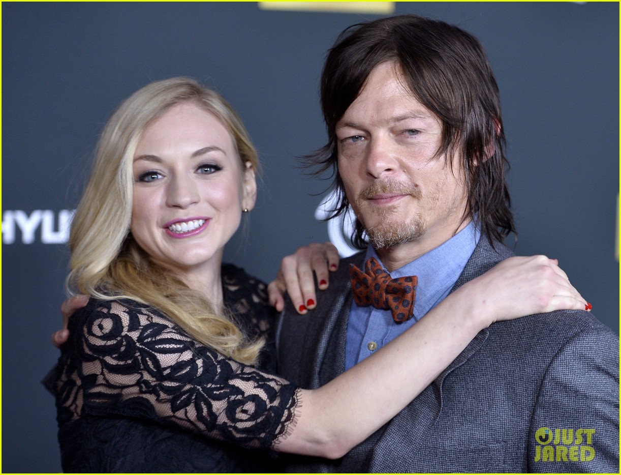 norman reedus emily kinney are not dating 073395920