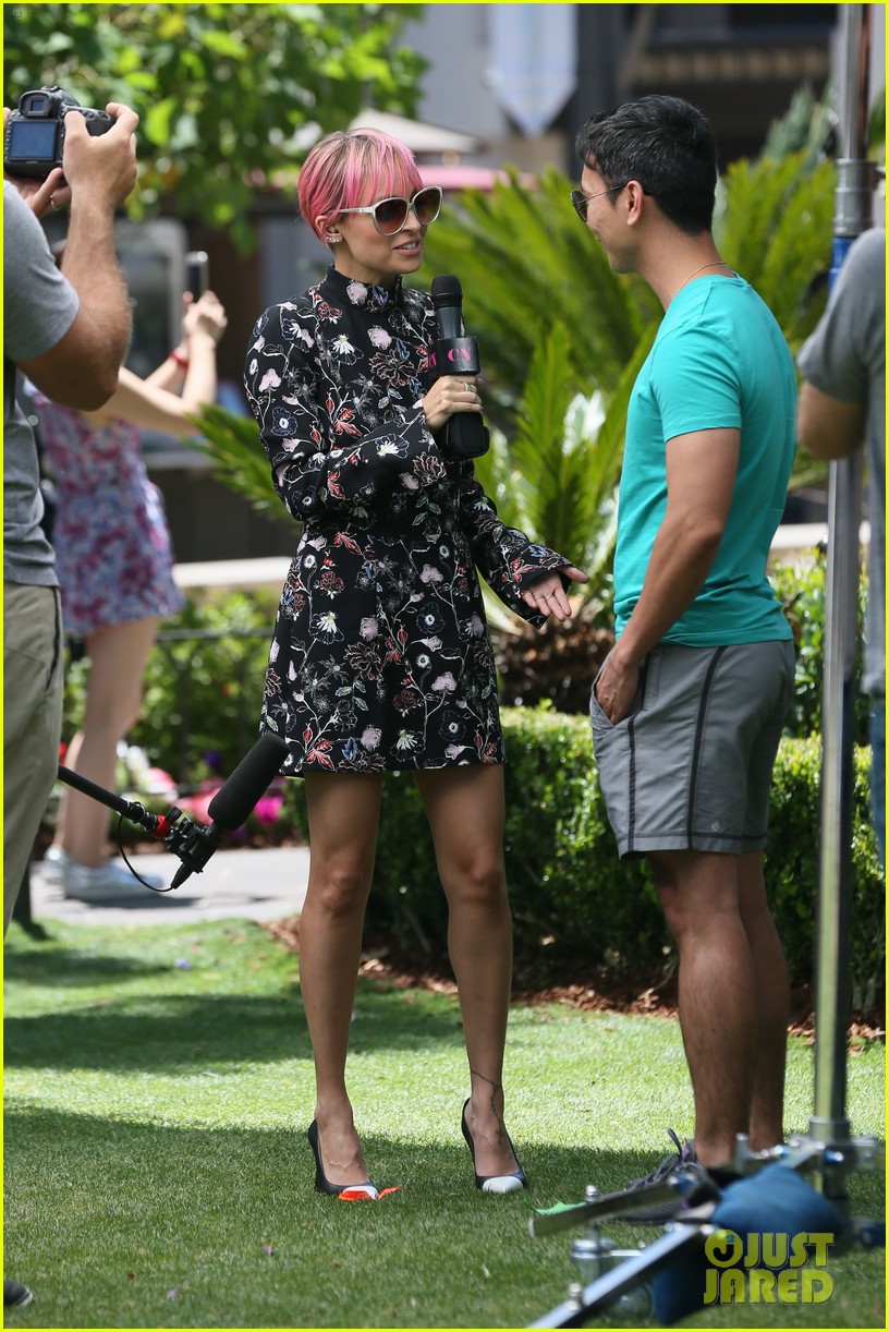 nicole richie candidly nicole filming the grove 343389102