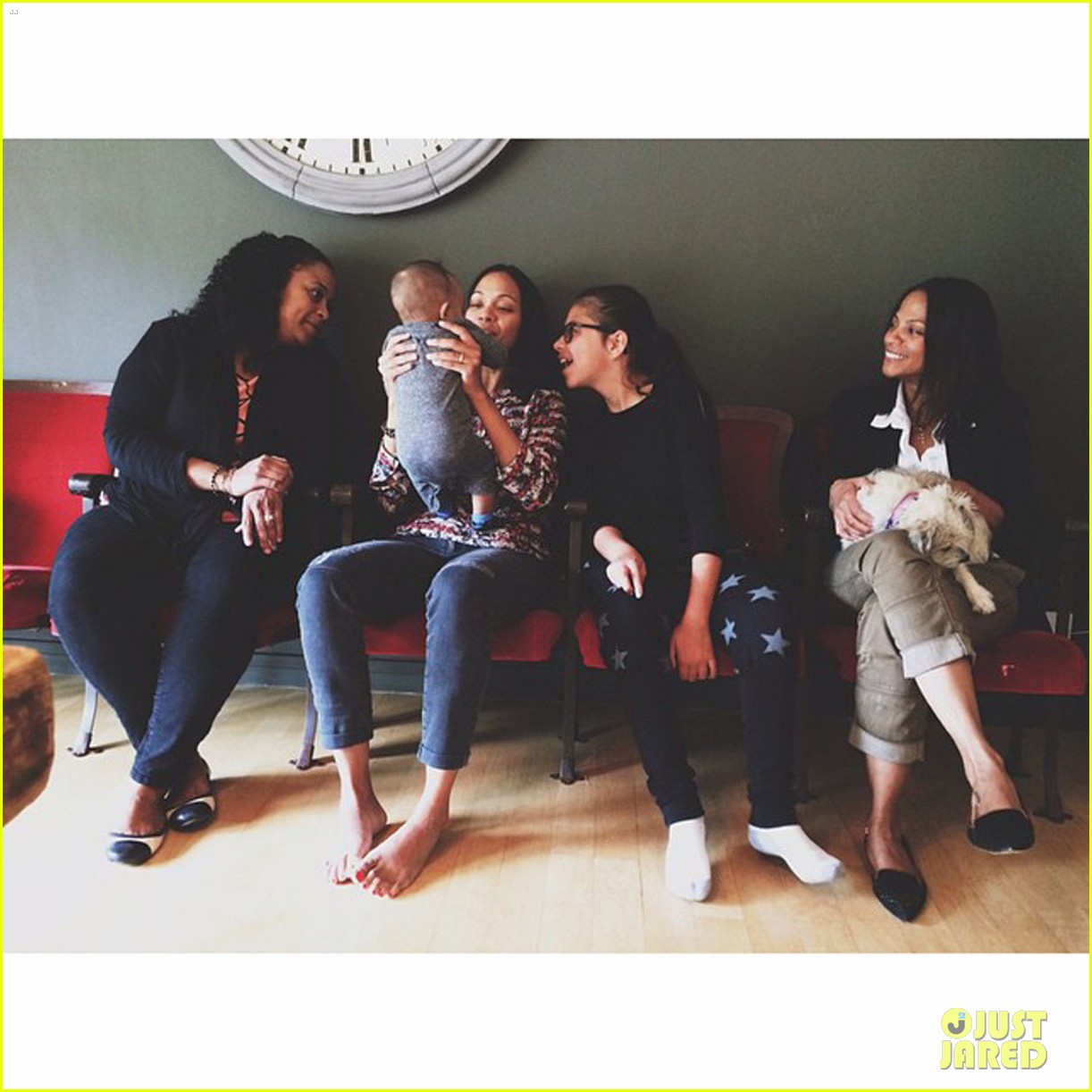 Zoe Saldana's Twin Boys Are Beyond Adorable Watching Her! Photo