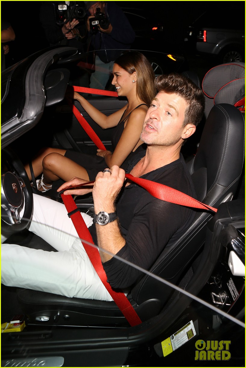 robin thicke april love geary grinning ear to ear romantic date 043386063