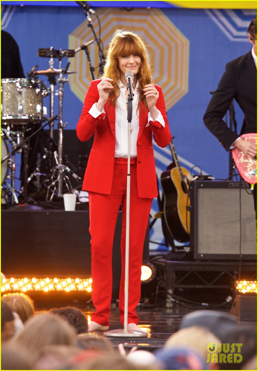 Florence + the Machine Expands Tour with New Fall Dates! Photo 3387514
