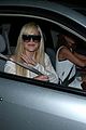 amanda bynes steps out for first time in a month 03