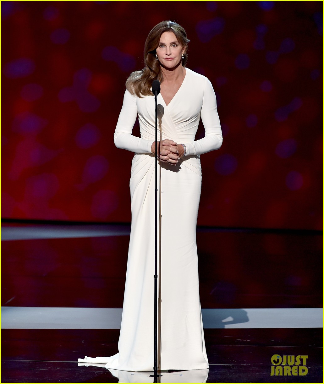 caitlyn jenner wore a corset under her espys dress 013420196
