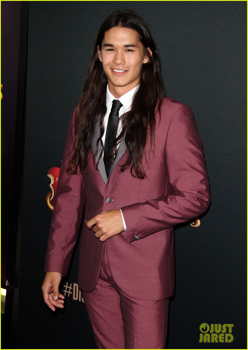 Kristin Chenoweth Celebrates Her Birthday at ‘Descendants’ Premiere