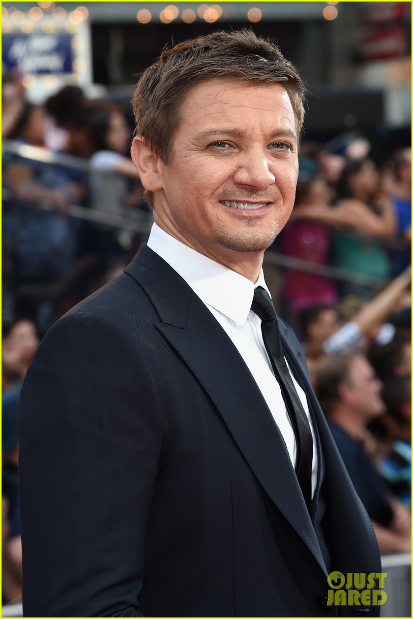 tom cruise jeremy renner mission impossible premiere 133425333