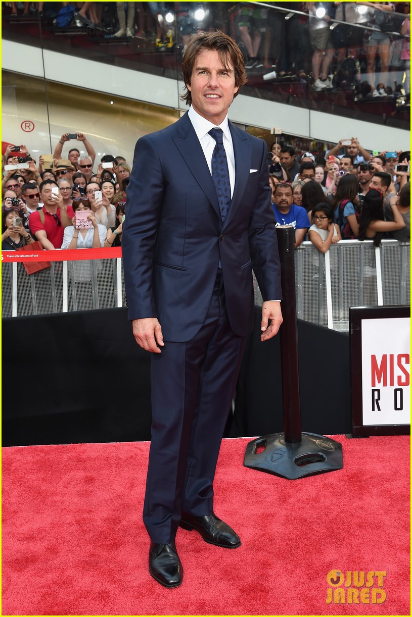 tom cruise jeremy renner mission impossible premiere 153425335