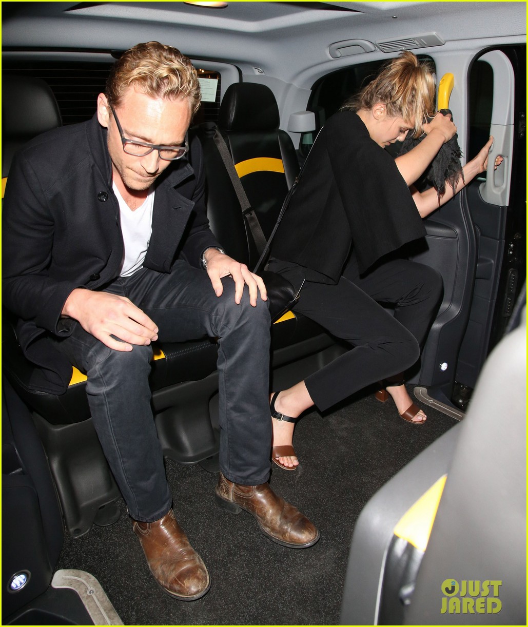 tom hiddleston elizabeth olsen step out on date night 12
