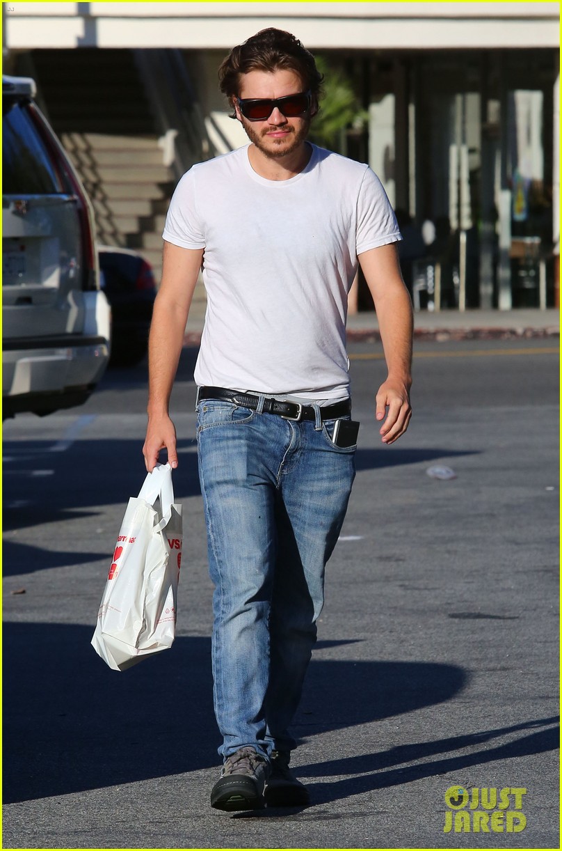 emile hirsch steps out post self defense claim in altercation 053415826