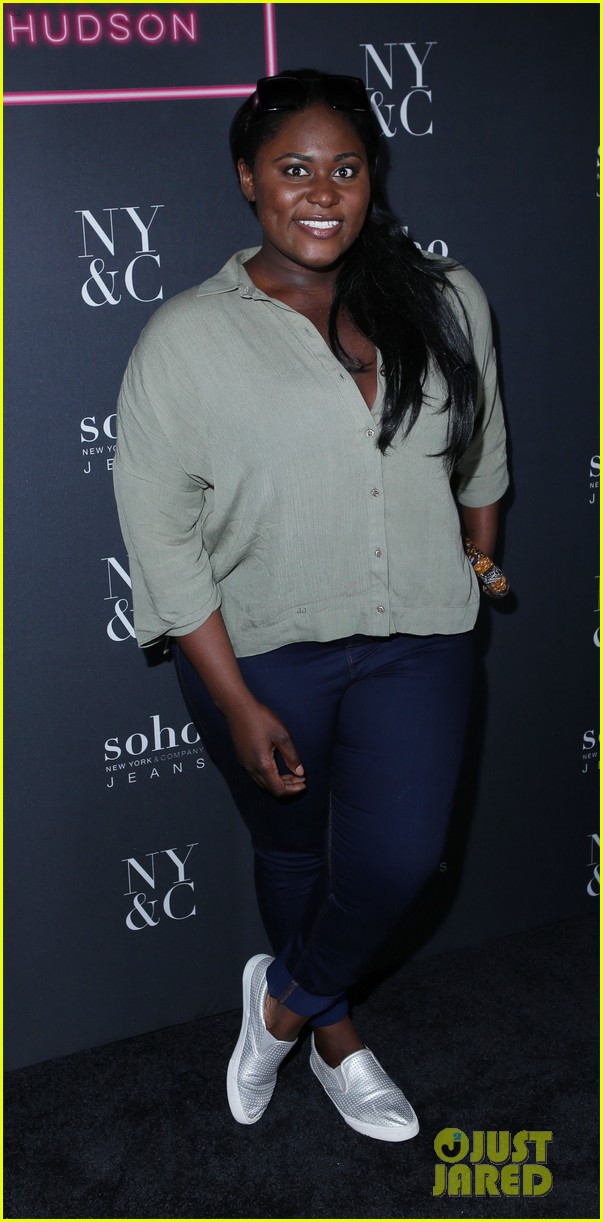 jennifer hudson gets support from danielle brooks at new york company 133422415