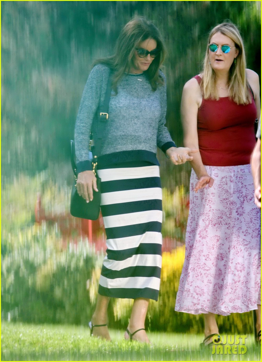 caitlyn jenner cant help but smile for fun day with friends 223423430