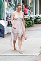 jennifer lopez post independence day shopping in hamptons 07