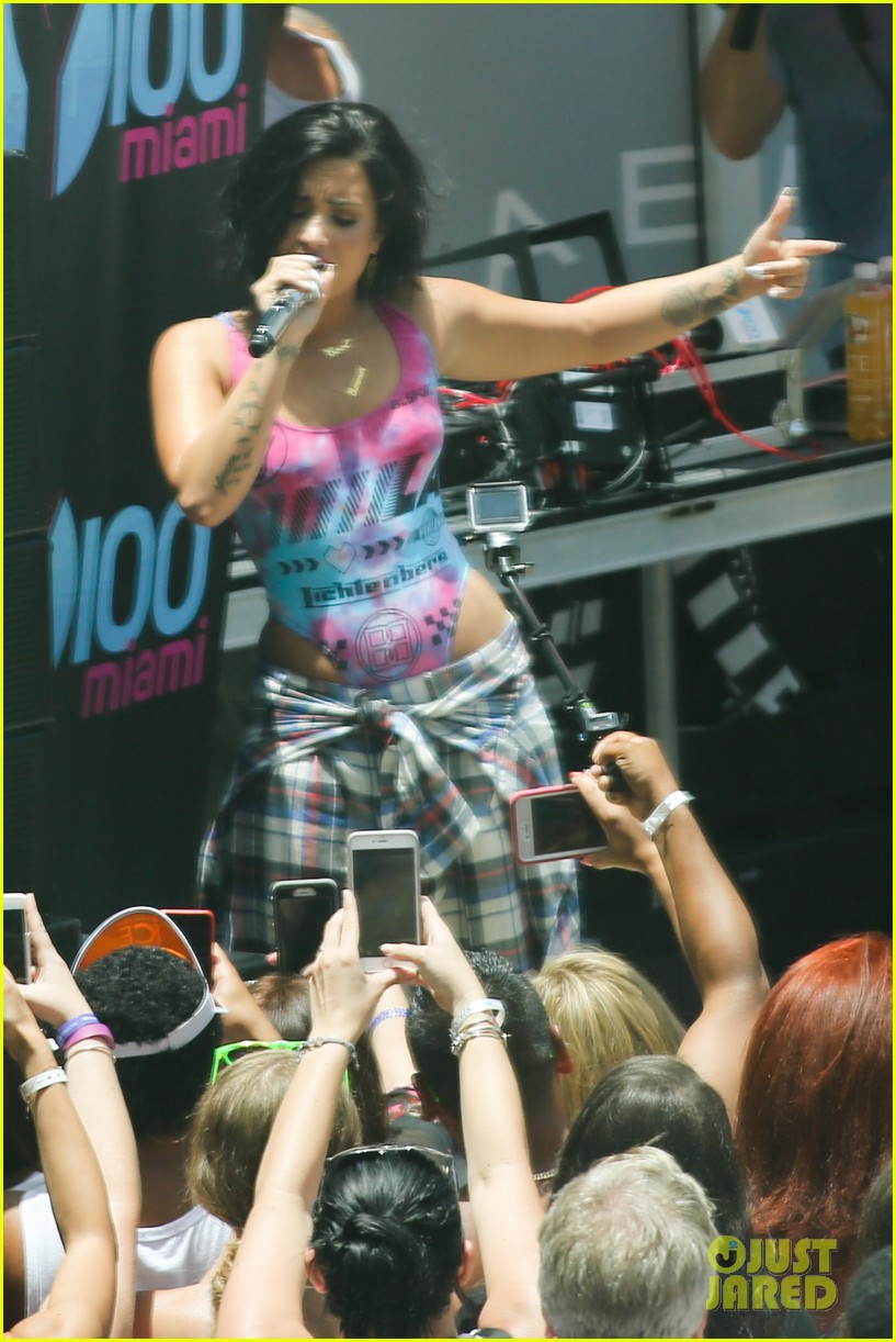 demi lovato y100 pool party cool summer 19