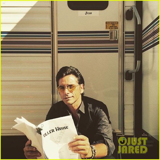 John Stamos & Lori Loughlin Reunite as Uncle Jesse & Aunt Becky in