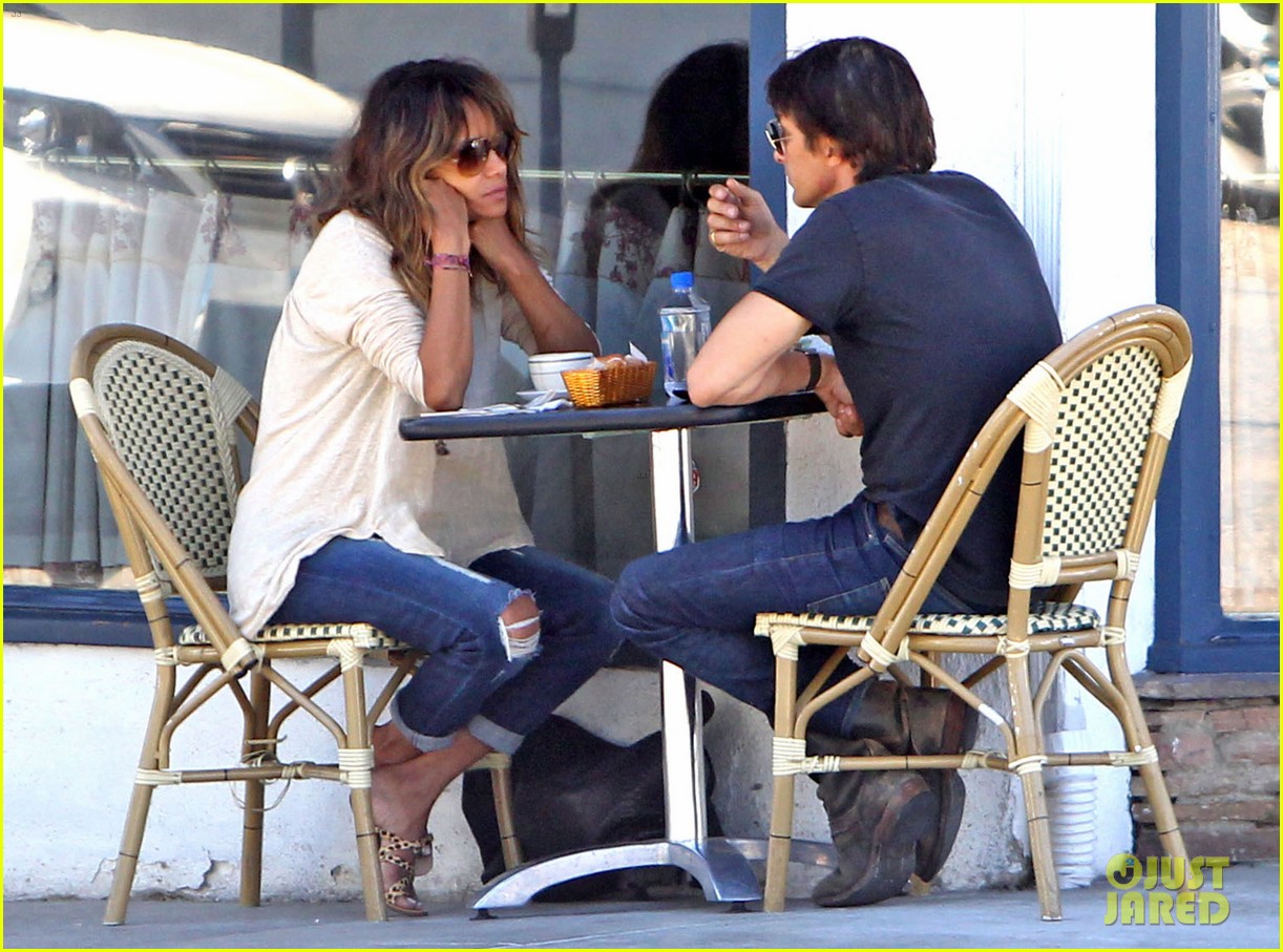 Halle Berry & Olivier Martinez Lunch Together Amidst Divorce Rumors