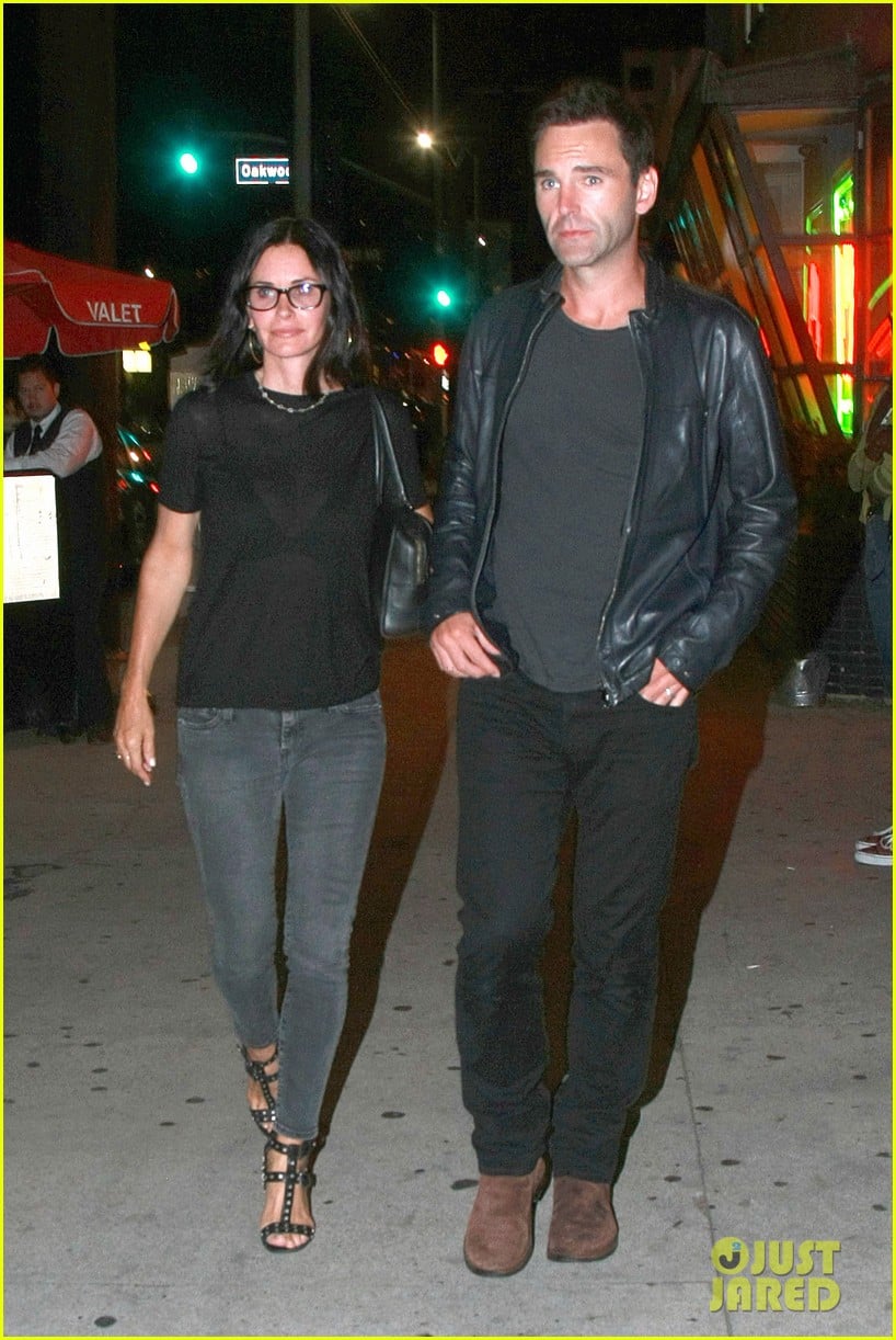 Courteney Cox Did Not Join Jennifer Aniston \u0026 Justin Theroux On Their  Honeymoon: Photo 3434349 | Courteney Cox, Johnny McDaid Photos | Just  Jared: Entertainment News, image size:818x1222