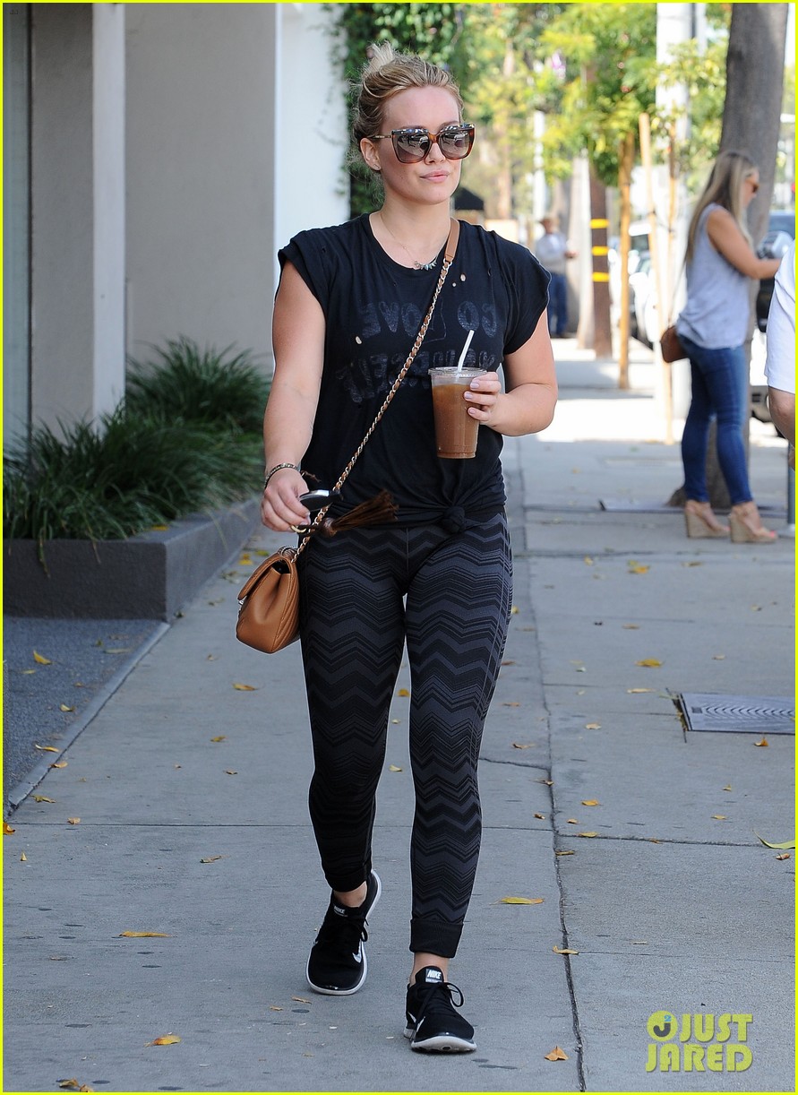 Hilary Duff May Be Dating Her Personal Trainer Jason Walsh Photo