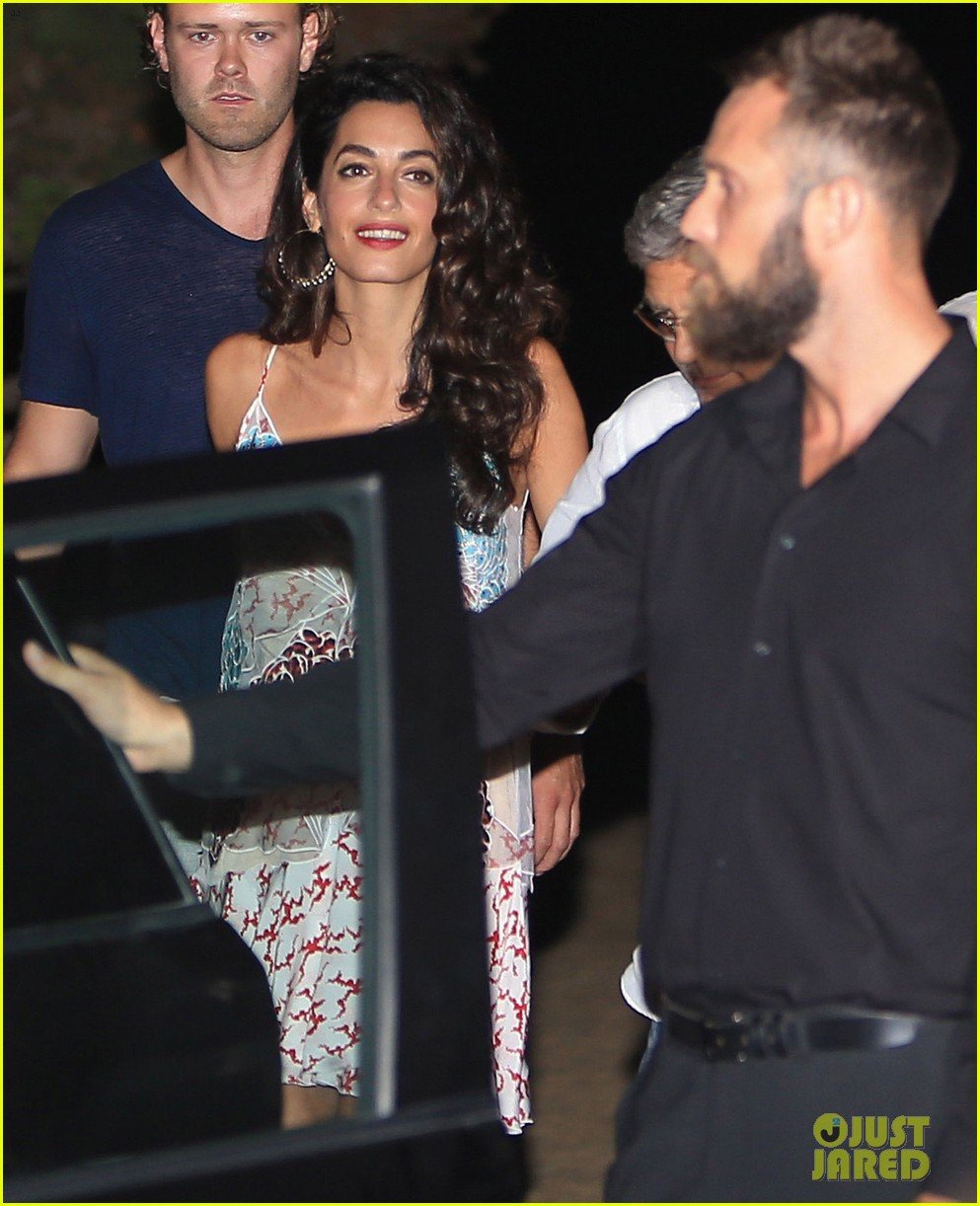 & Amal Clooney Double Date With Cindy Crawford & Rande Gerber in