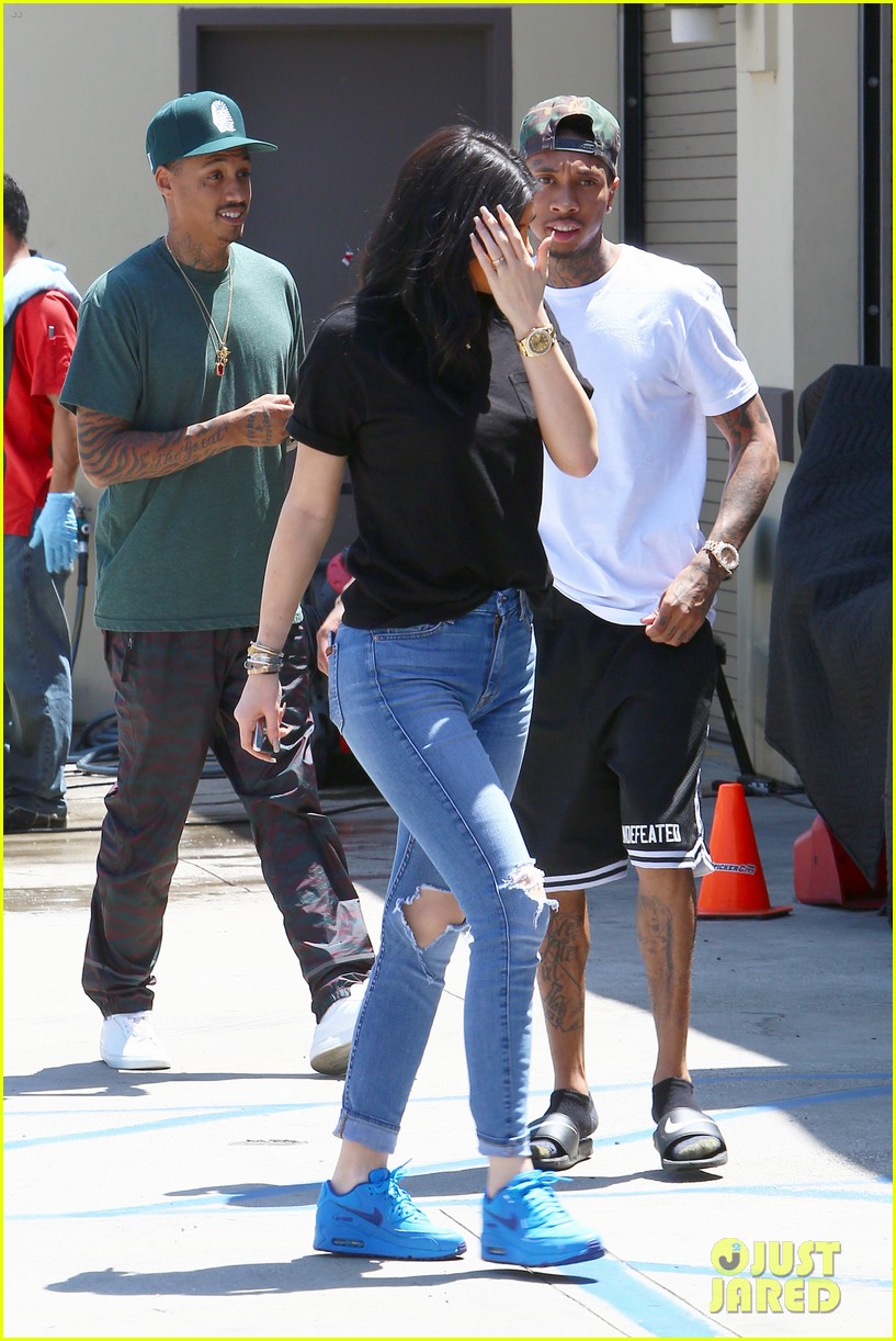 Kylie Jenner's 18th Birthday Present from Tyga A New Car! Photo(02)