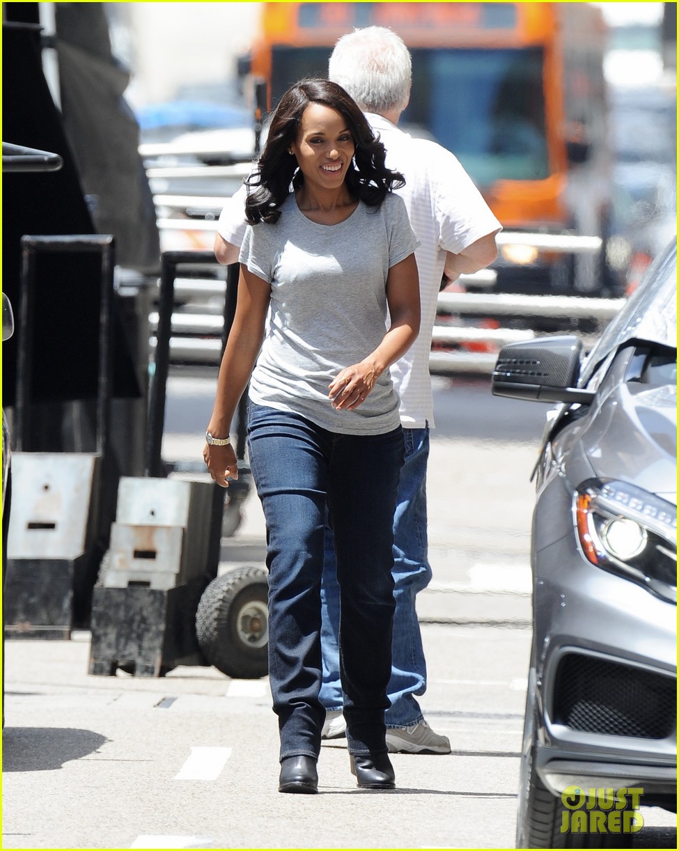 Kerry Washington Says Olivia Pope Doesn't Wear Perfume Photo 3431584