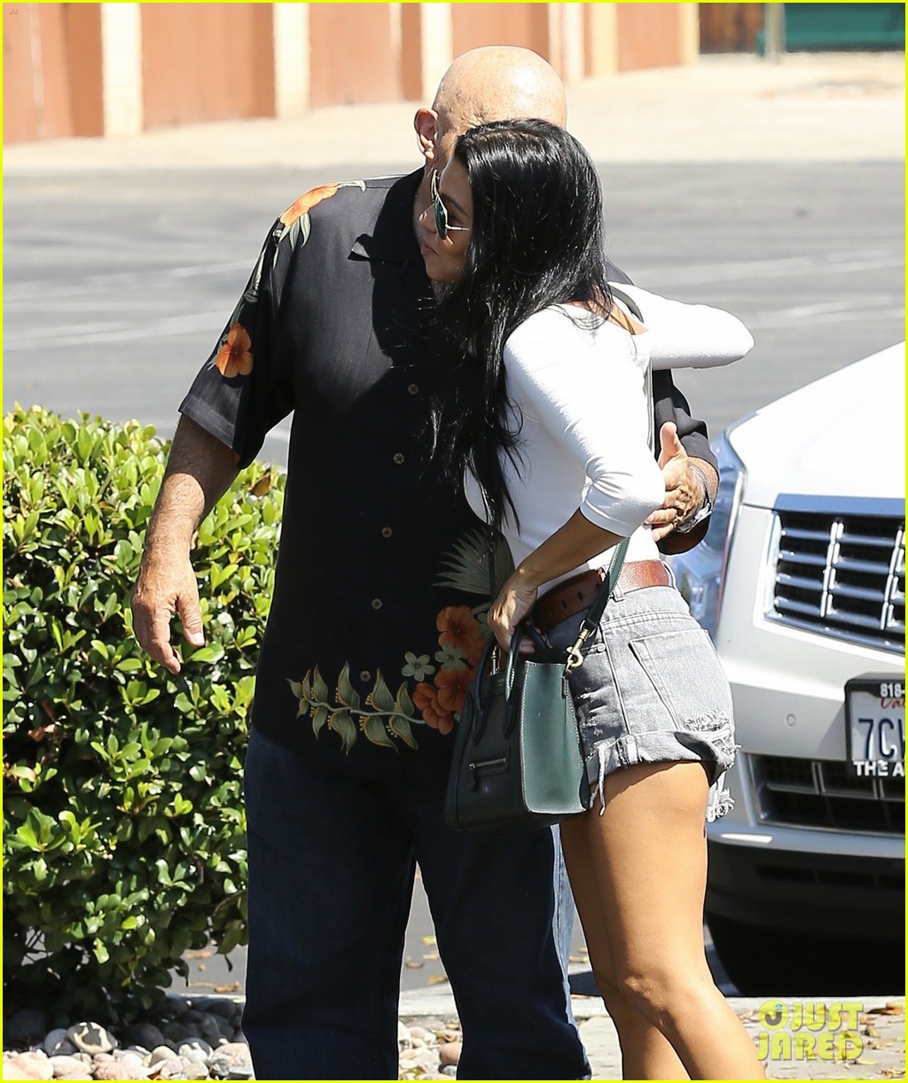 kylie jenner back in town after beach vacation 063444524