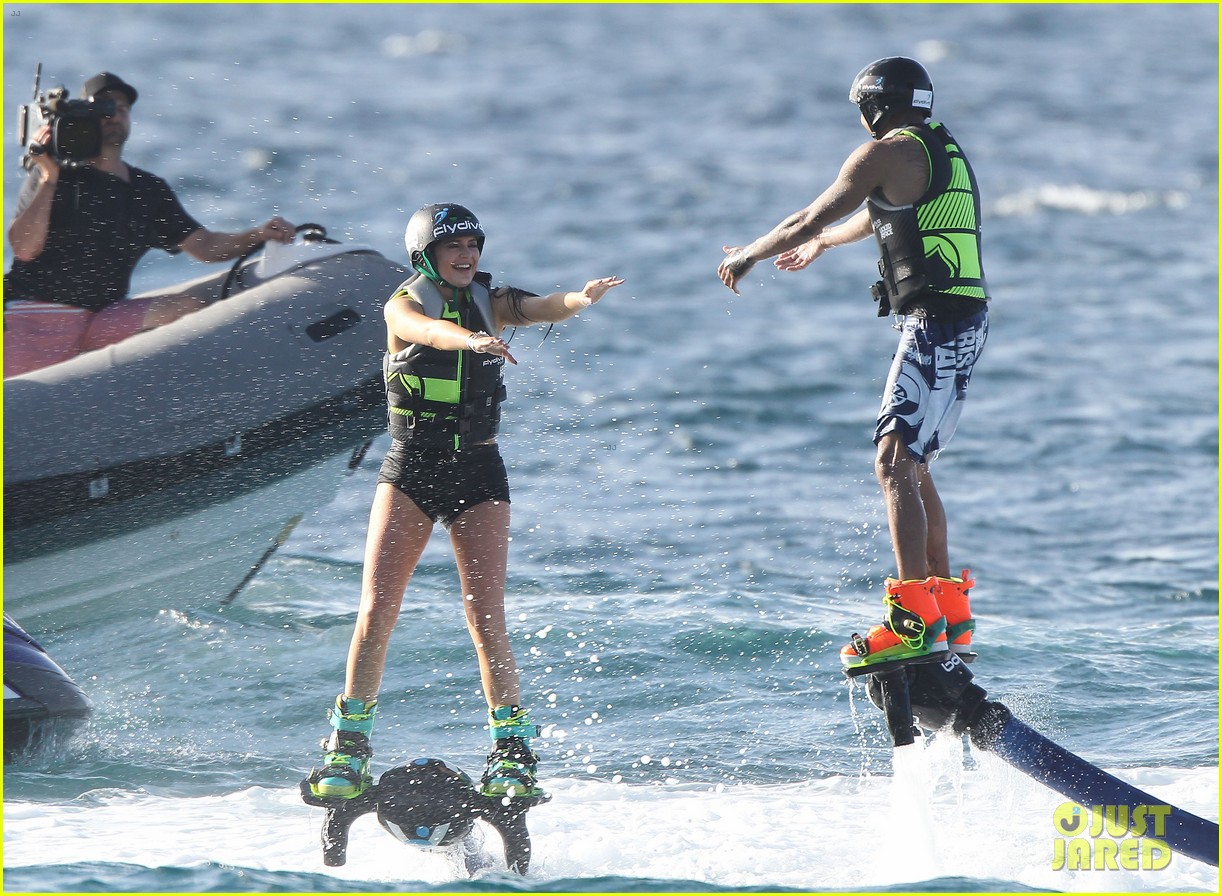 kylie jenner tyga hold hands flyboarding 27